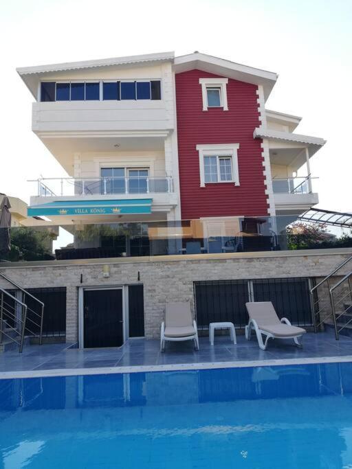 Royal Palace Private Pool Halal Willa