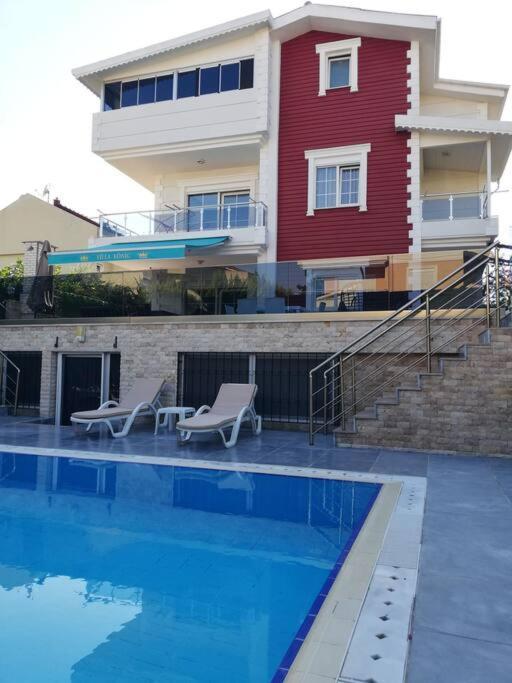 Royal Palace Private Pool Halal Villa *